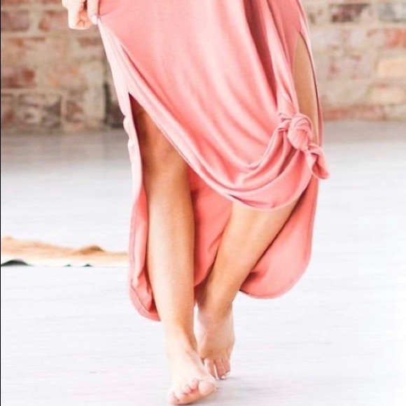 LAST ONE! Knit V-Neck  Maxi Tee Dress Loungewear - Picture 5 of 7